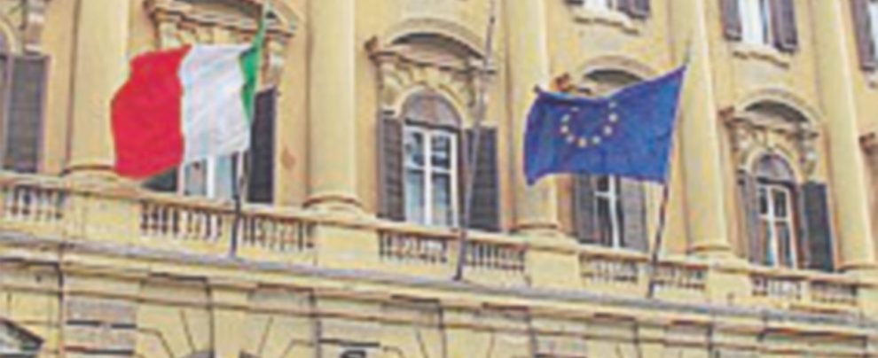 Buoni del Tesoro a quindici anni Vendita record per 10 miliardi Buoni del Tesoro a quindici anni Vendita record per 10 miliardi
