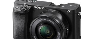 Copertina di Sony annuncia la fotocamera a6400 con schermo ribaltabile che registra video in 4K