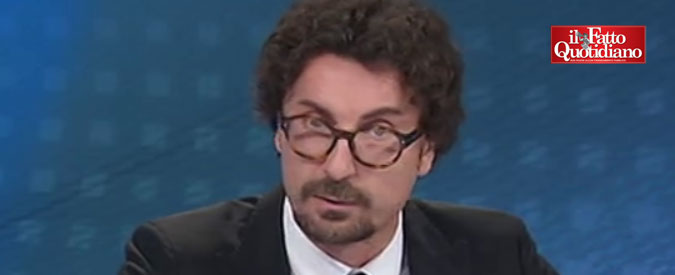 Copertina di Toninelli: “Non me ne frega nulla del video di Bonafede, ma di ciò che fa. Tav? Se analisi negativa, parleremo con Lega”