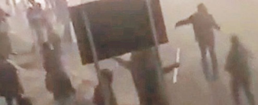 Guerriglia - Gli scontri a Milano Scontri Inter-Napoli: arrestato Ciccarelli, leader dei “Viking”