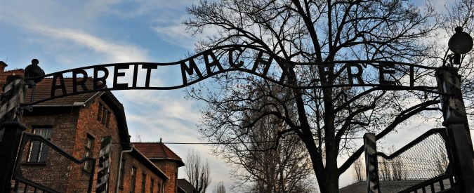 Auschwitz e altri racconti, convivere con un passato ridotto ad attrazione