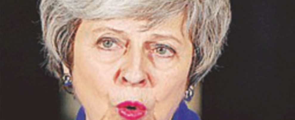 Brexit in stallo: May rischia elezioni anticipate Brexit in stallo: May rischia elezioni anticipate