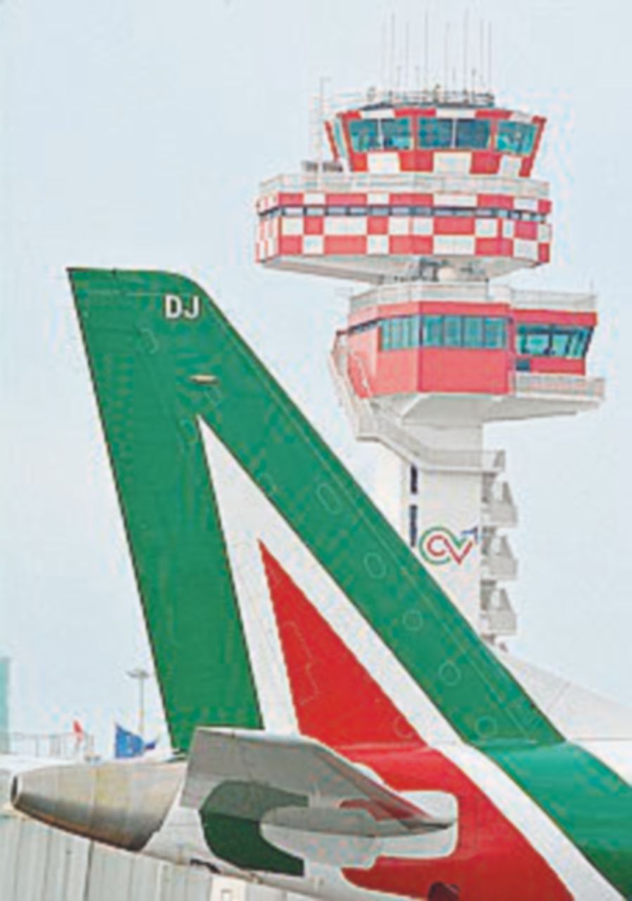 Alitalia, nuova ipotesi d’ingresso (40%): Delta con Air France-Klm
