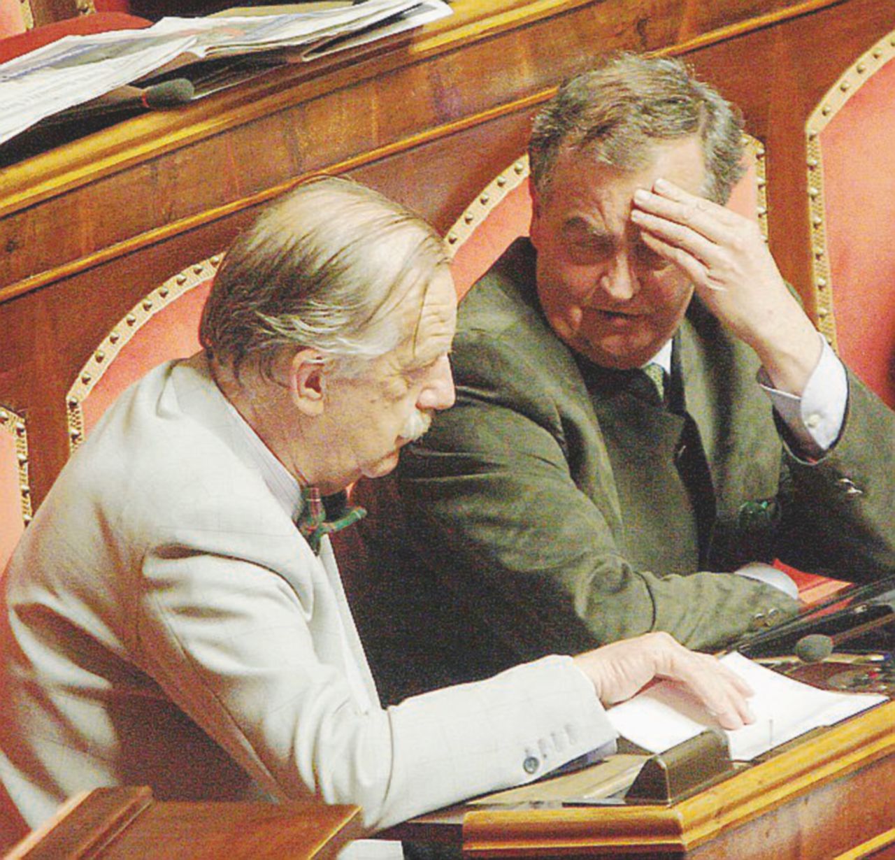 Vecchia guardia - Giuseppe Leoni è stato eletto con la Lega in quattro legislature - Ansa Leoni vola ancora: cacciato, torna all’Aeroclub