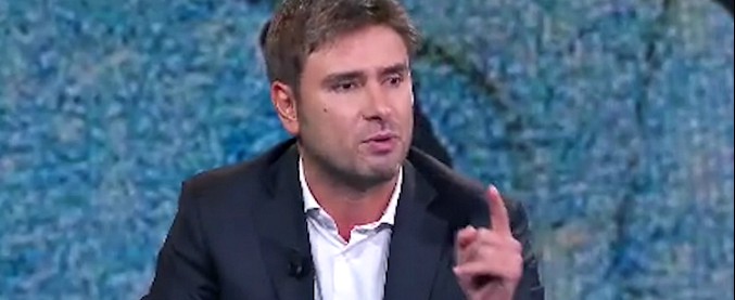 Copertina di Lega, Di Battista: “49 milioni? Soldi che appartengono alla collettività. Salvini non ne è responsabile ma li restituisca”