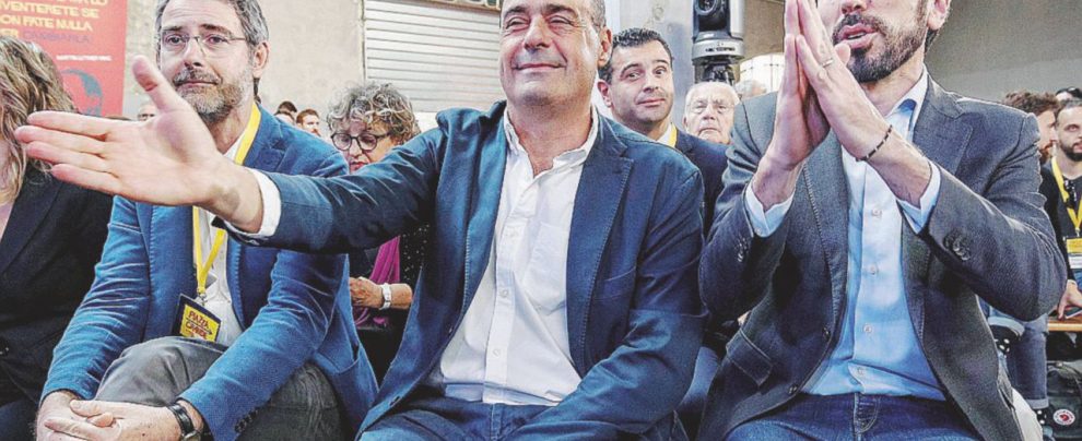 Rivali insieme - Sopra, il governatore, Nicola Zingaretti e l’ex segretario Maurizio Martina - Ansa Pd, nei circoli Zingaretti vola e la mozione Martina si sfalda
