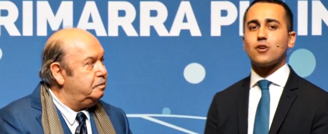 Copertina di Reddito di cittadinanza, la presentazione con Di Maio, Conte, Grillo e Casaleggio. Rivedi la diretta