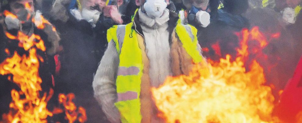 Atto 11 - L’ennesimo sabato di protesta dei Gilet (il 26.1) è organizzato - LaPresse La provocazione di Drouet: la notte dei Gilet gialli