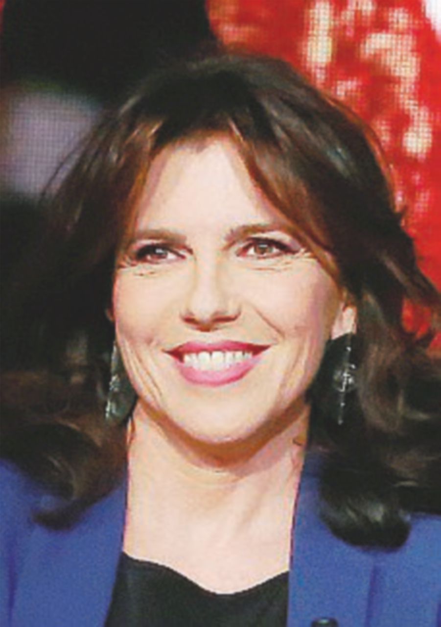 Vespa fa spostare “Povera patria” con Cazzullo e Giuli