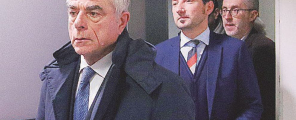 Moretti in aula - Ansa Strage di Viareggio, Moretti in aula. I parenti dei 32 morti: “Rinunci alla prescrizione”