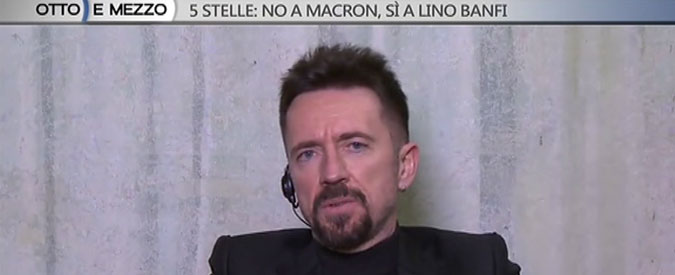 Copertina di Reddito cittadinanza, Scanzi: “Renziani raccolgono firme per referendum? Loro tendenza al suicidio è insondabile”