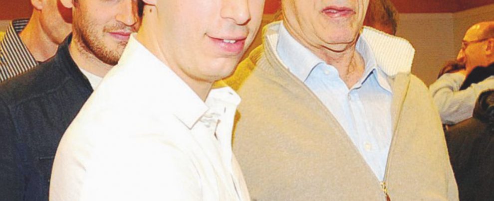 Il Senatùr e il Trota - Umberto Bossi e il figlio si sono appropriati di 353 mila euro - Ansa “Grazie Salvini”: i Bossi non pagheranno nulla