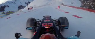 Copertina di Con la monoposto di F1 giù dalla pista da sci (e a un passo dal precipizio): la prova di “discesa libera” di Verstappen