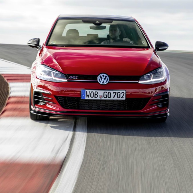 Copertina di Golf GTI TCR, il mito alza l’asticella – FOTO