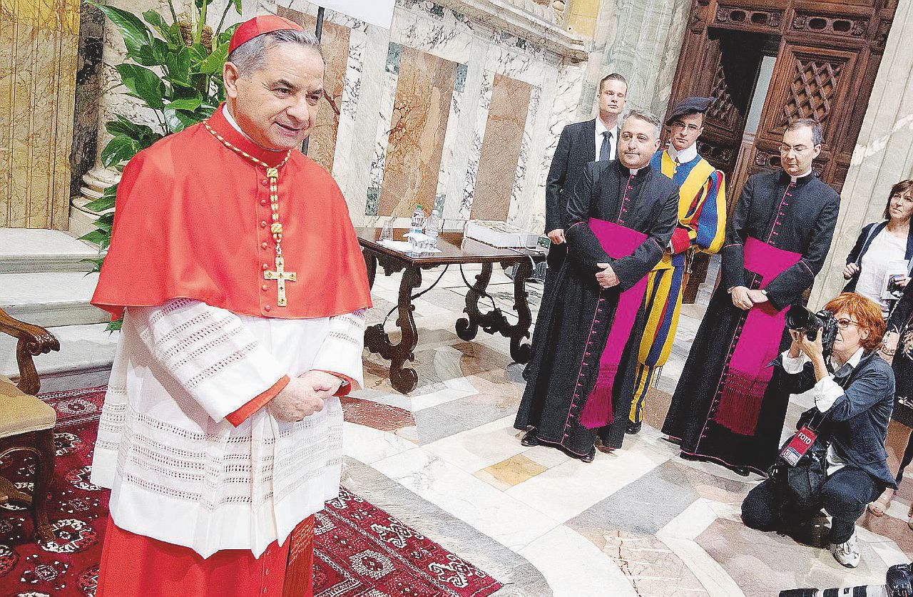 Copertina di Papa e migranti, l’incontro segreto di Salvini in Vaticano