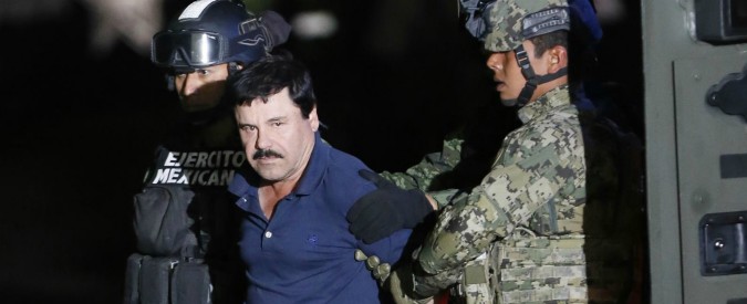 El Chapo, gli orrori del re messicano della droga svelati al processo: “Seppellì una persona che era viva, ansimava ancora”
