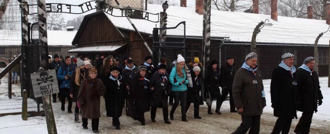 Giornata della Memoria, gruppo di neonazisti tenta di entrare nel campo di Auschwitz durante le celebrazioni