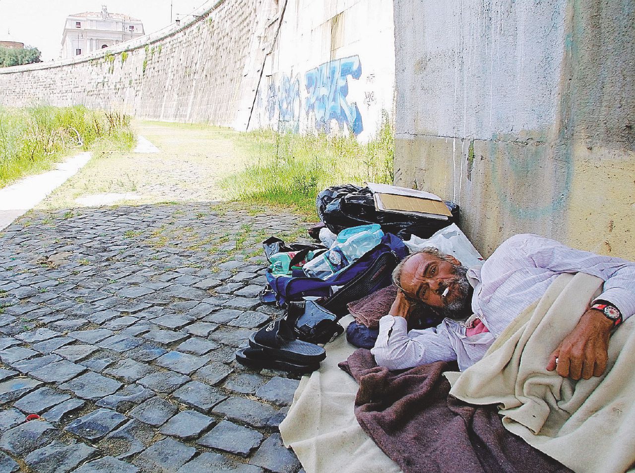 “Mozziconi” dal sottosuolo: “Roma sei bella, ma mi fai schifo”