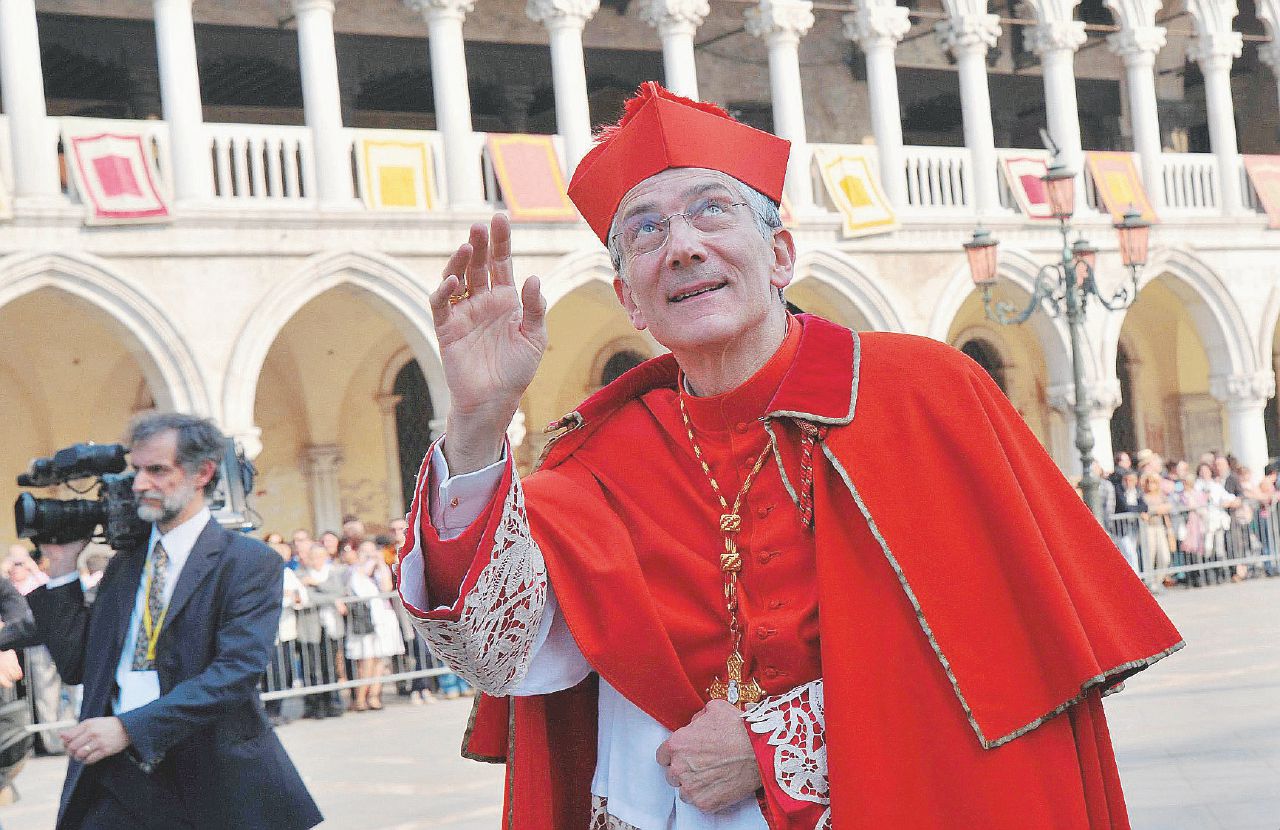 Individuato il primo “corvo” di San Marco. Il patriarca: “Vigliacco chi agisce al buio”