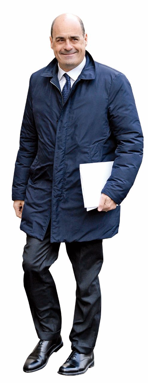 Copertina di Pd, i tre sfidanti partono dal voto “sgonfia-Calenda”