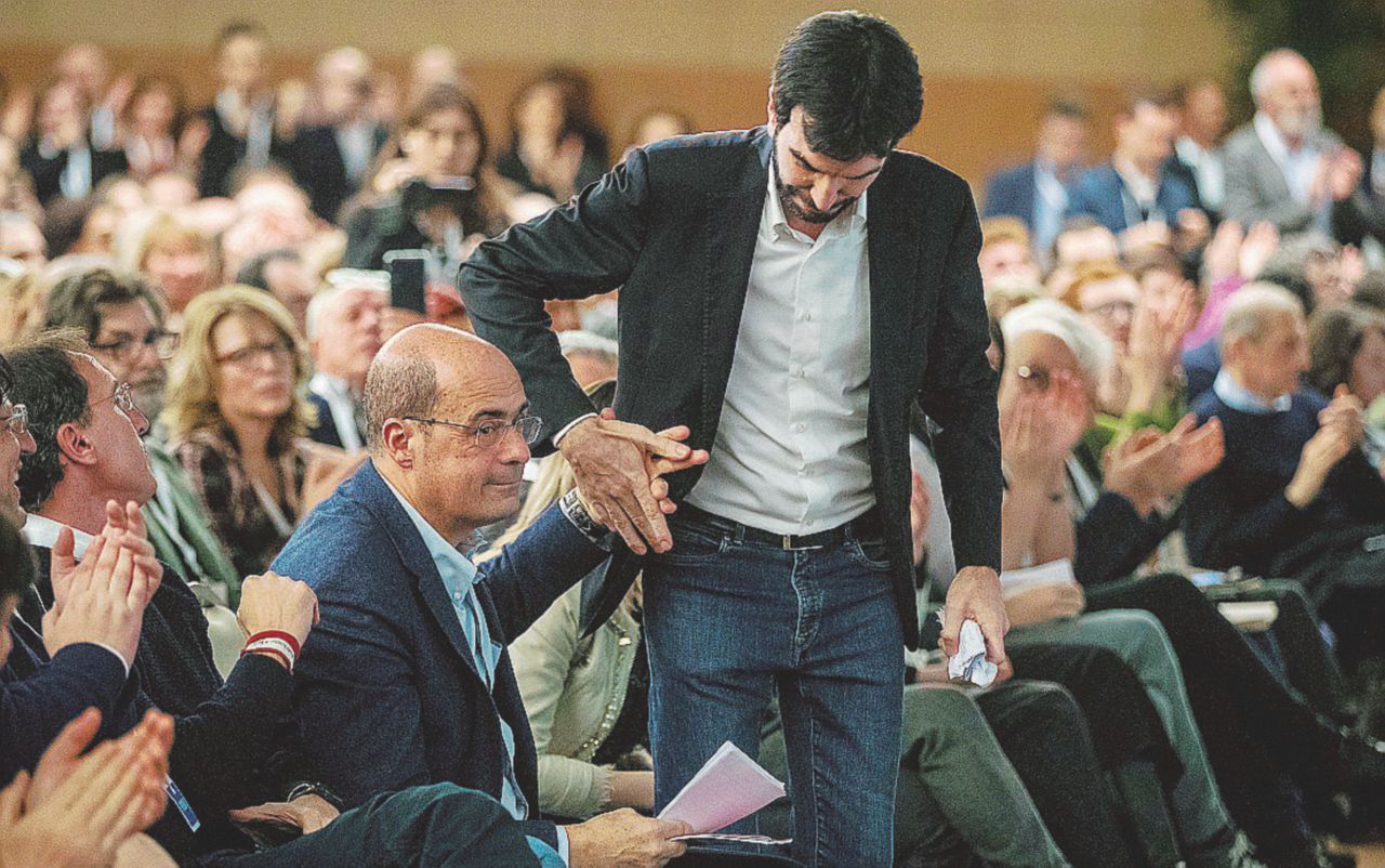 Copertina di Zingaretti verso le primarie. I renziani scaricano Martina