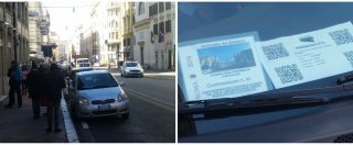 Copertina di Roma, il consigliere leghista Maurizio Politi parcheggia l’auto un’ora sulla corsia preferenziale. Lui: “Non c’è parcheggio”