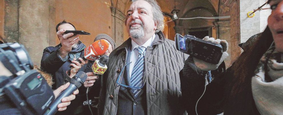 Avvocato - Il senatore dei Cinque Stelle Mario Giarrusso, membro della Giunta - Ansa Vecchi contro nuovi. In Senato i 5Stelle divisi sulla Diciotti