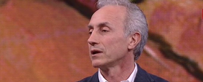 Copertina di Tav, Travaglio: “Salvini? Parla del progetto e non sa cosa dice. Se leggesse numeri, saprebbe che è opera inutile”