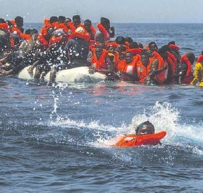 Copertina di I pm: “Nessun reato, i 117 sono morti perché non c’erano navi”