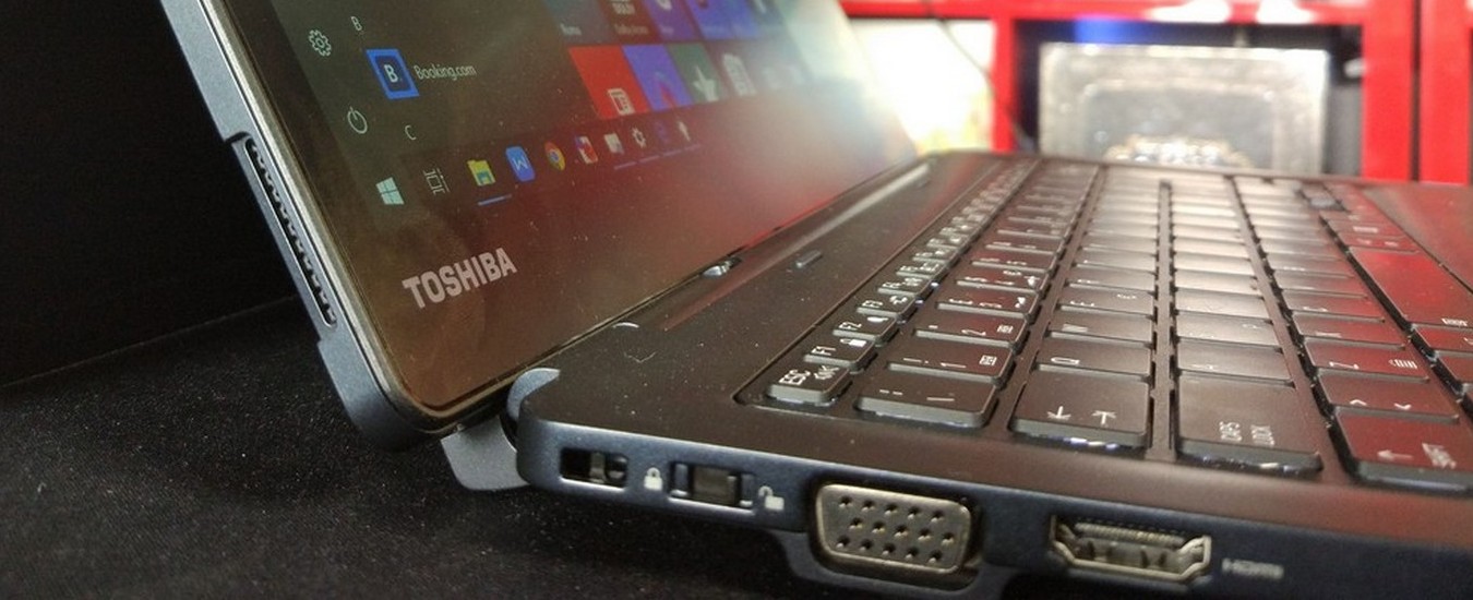 Toshiba Portégé X30T è il notebook e tablet 2-in-1 con autonomia da vendere, ma design un po’ datato