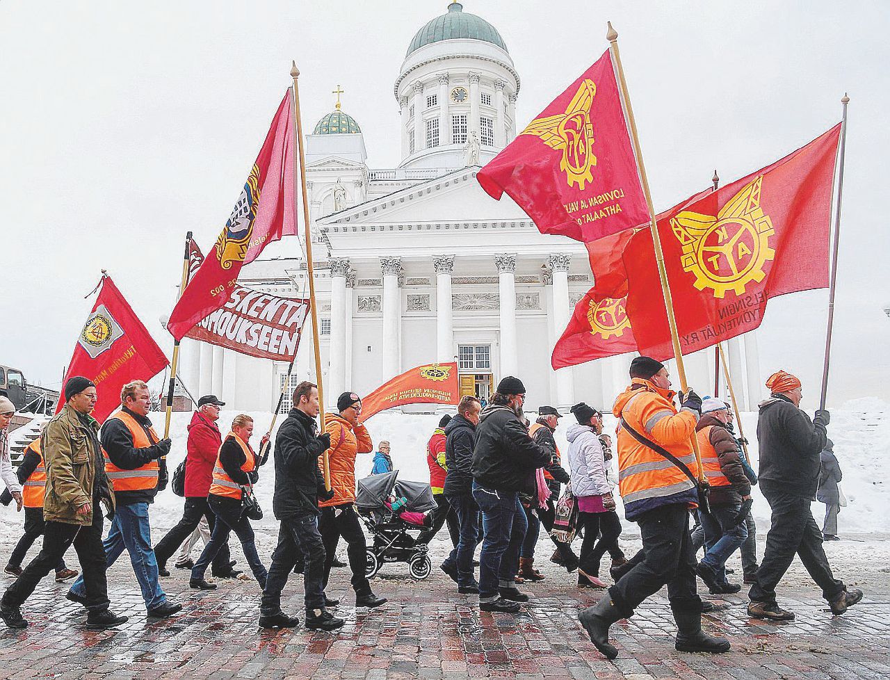 Copertina di Finlandia, il “reddito di base” aiuta la salute, ma non il lavoro
