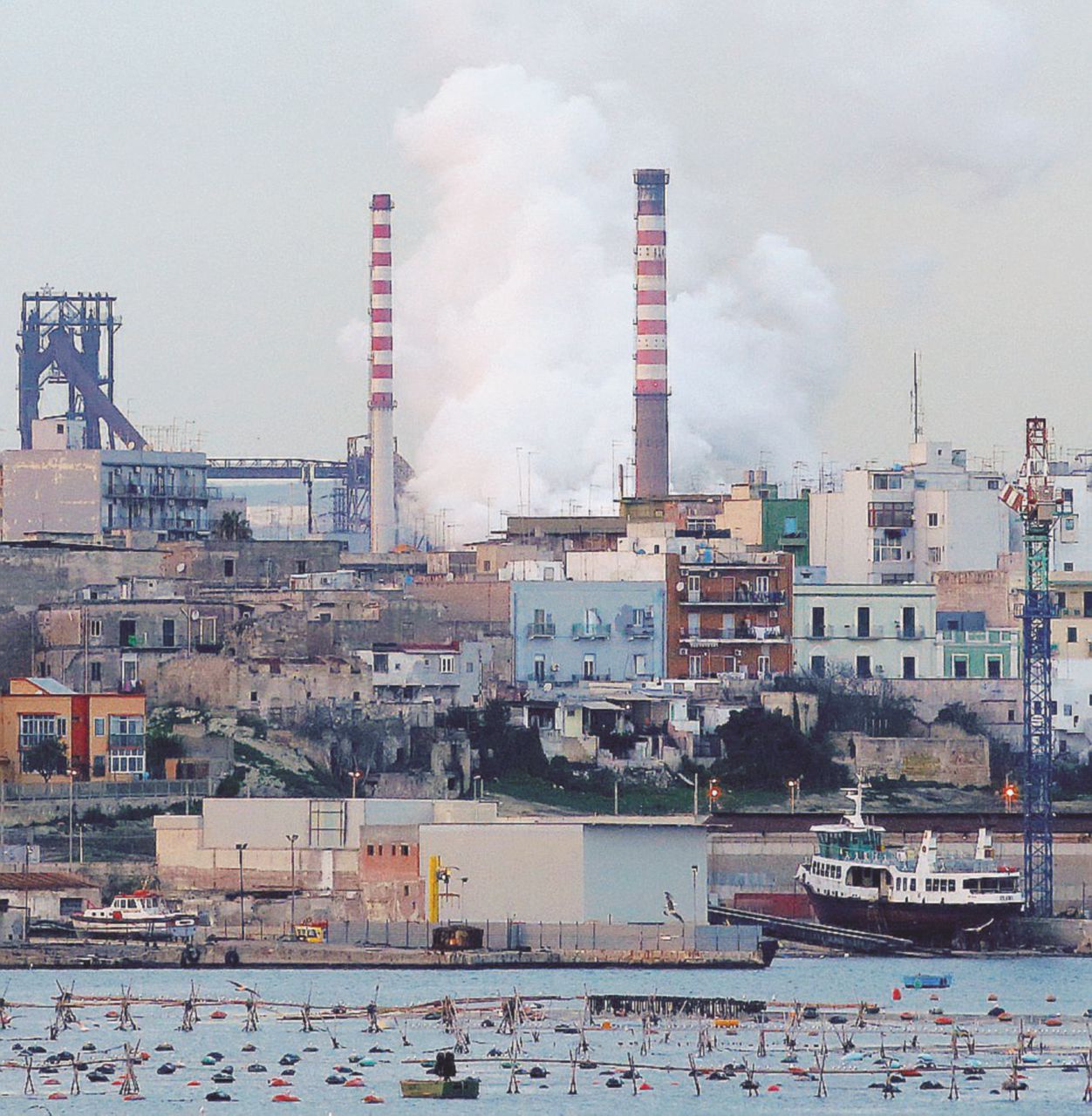 Copertina di Impunità per legge ai padroni dell’Ilva: il caso alla Consulta