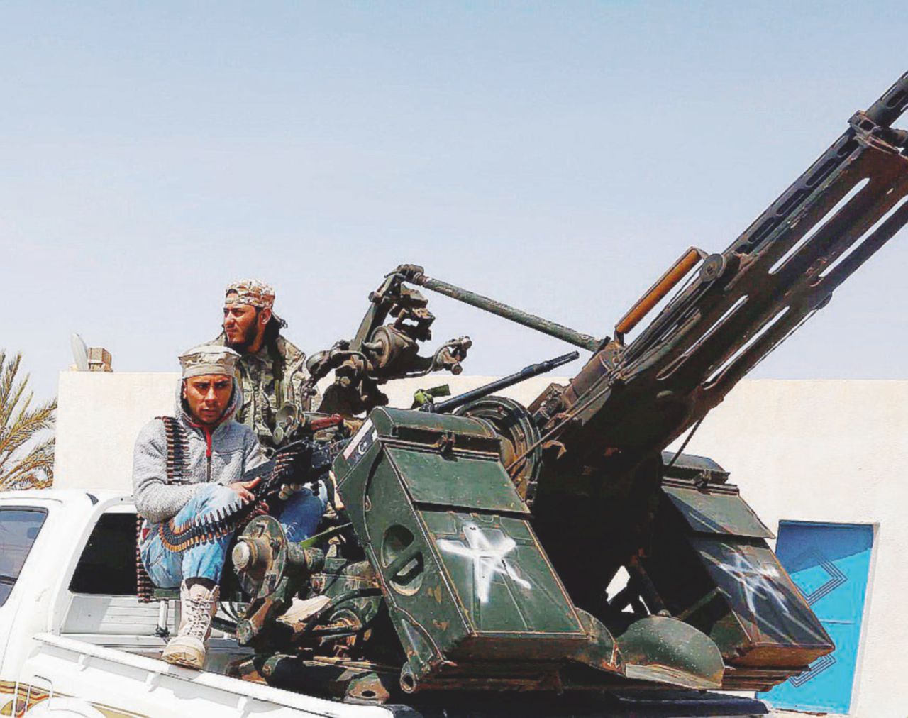 Altro che elezioni: guerra del petrolio fra Tripoli e Tobruk