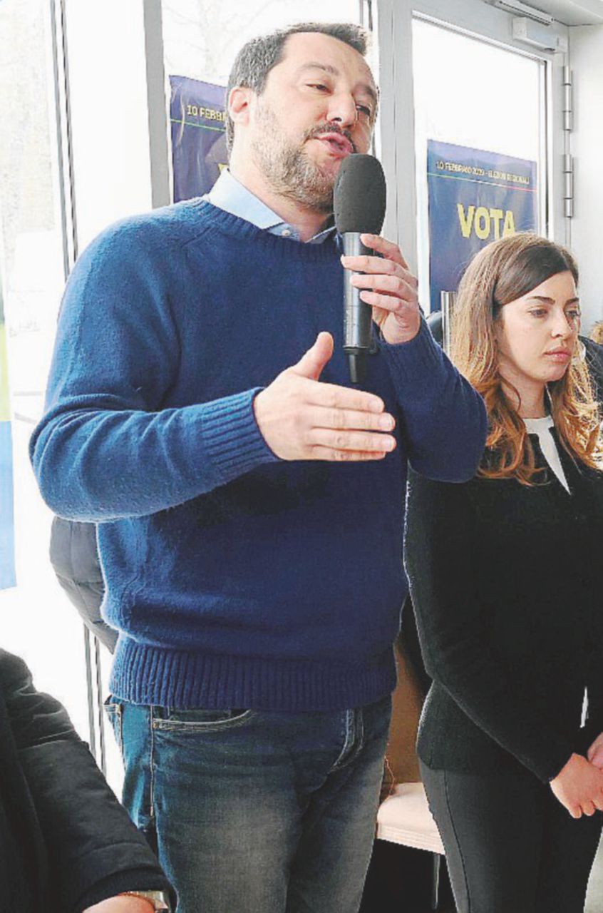 Copertina di Oggi Abruzzo, domani Europa. Inizia la sfida Salvini-Di Maio