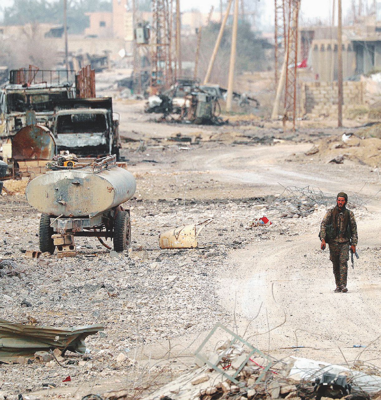 Jihadisti, scudi umani e truppe curde: Baghuz, ultimo assalto all’Isis