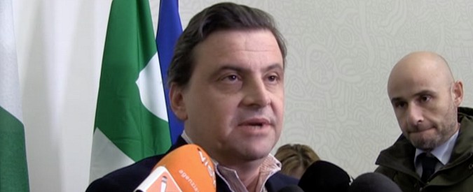 Copertina di Tav, Calenda: “Analisi costi-benefici con pregiudizio negativo. Siamo in recessione con le opere bloccate, una follia”
