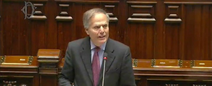 Copertina di Venezuela, Moavero in Aula: “Il governo italiano chiede al più presto nuove elezioni presidenziali democratiche”