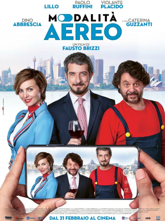 Copertina di Modalità aereo, Fausto Brizzi e il vanzinismo di riporto in una godibile commedia all’italiana