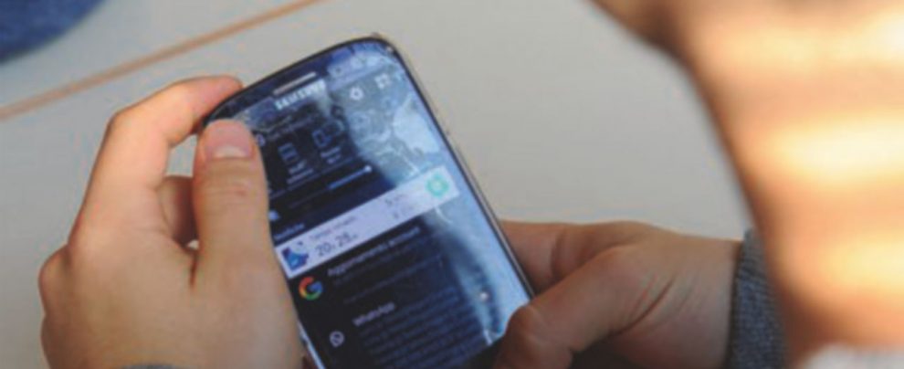 Audio “hot”(privato) diffuso sui telefoni di mezza Italia: caccia al primo che lo ha condiviso Audio “hot”(privato) diffuso sui telefoni di mezza Italia: caccia al primo che lo ha condiviso