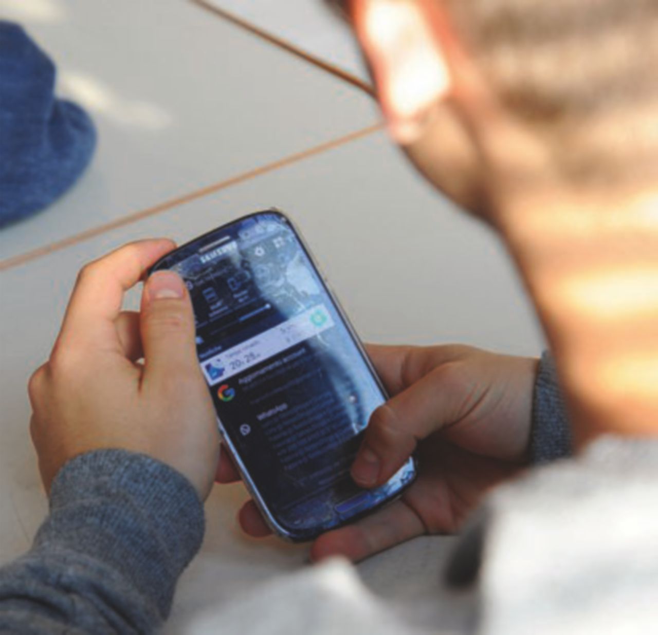 Audio “hot”(privato) diffuso sui telefoni di mezza Italia: caccia al primo che lo ha condiviso