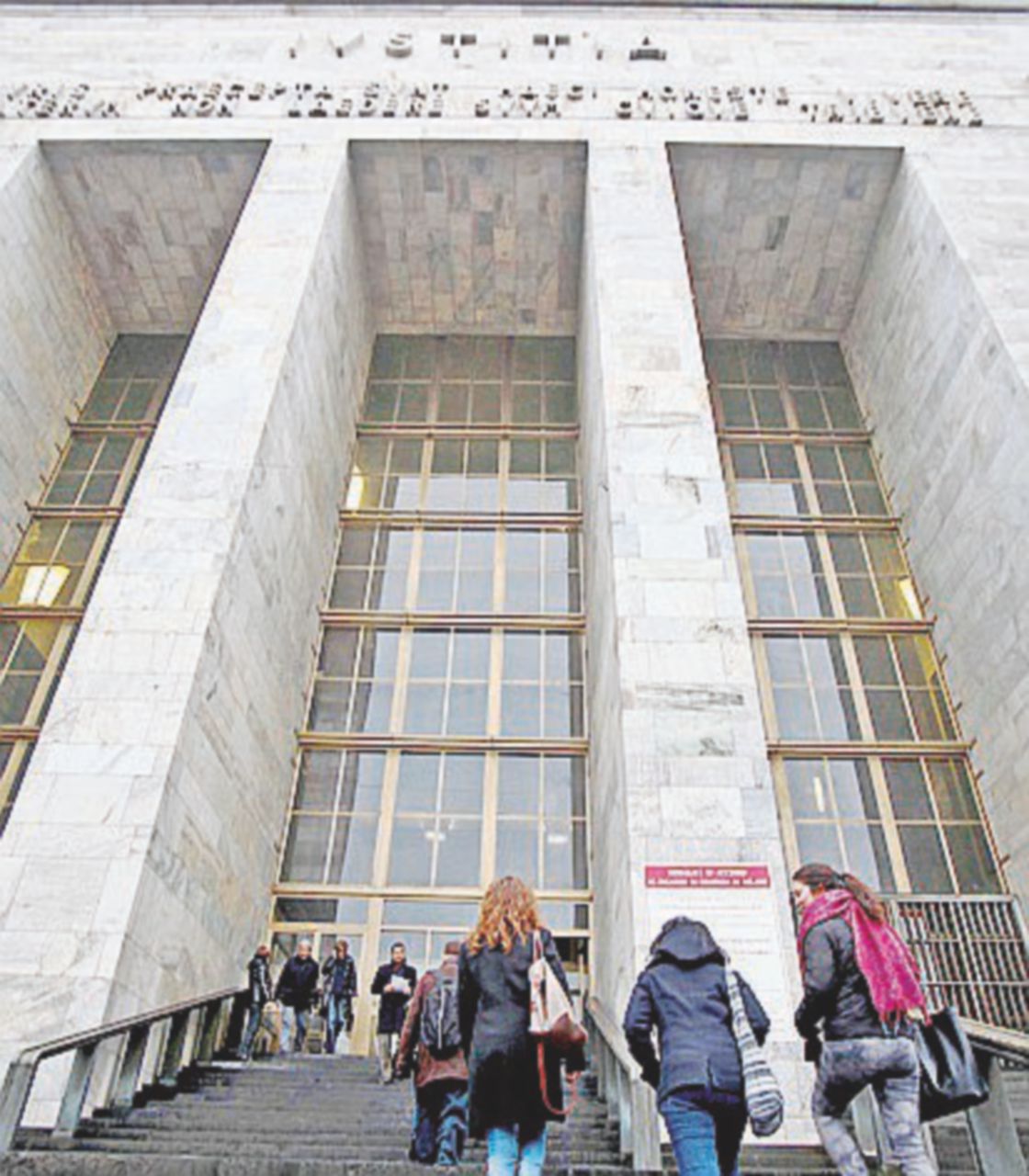 - Palazzo di giustizia di Milano - Ansa Bombe a Milano Ovest, il codice dei clan: “Quella è zona vostra”