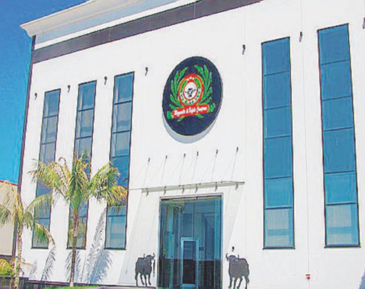 - Il Caseificio Tre Stelle di Eboli - Mafia del caseificio, arrestato anche il direttore dell’Agenzia delle Entrate di Salerno