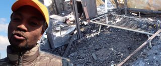 San Ferdinando, ancora fiamme nella baraccopoli. Morto un migrante: “Tragedia annunciata. Troppe promesse, servono fatti”