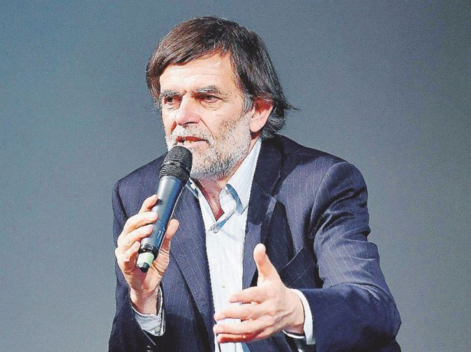 Figlio di Dario - “Come faccio a sapere cosa penserebbe lui dei 5Stelle oggi? Sarei un cretino a rispondere” - Ansa “Non capisco: perché aiutano il leghista? Ma il vero problema è il cambiamento”