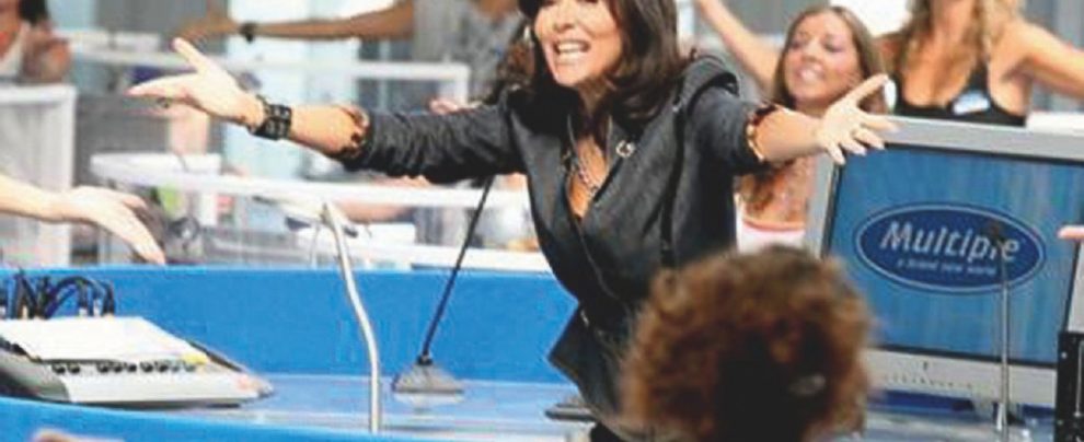 2008 - “Tutta la vita davanti”, il film di Paolo Virzì con Sabrina Ferilli (foto), Isabella Ragonese e Massimo Ghini - Ansa Tutta la vita (ancora) davanti, ma con 25 euro per Amazon