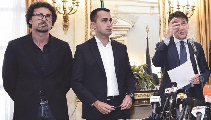 Il Movimento e i migranti: la svolta a destra nel 2013 Il Movimento e i migranti: la svolta a destra nel 2013