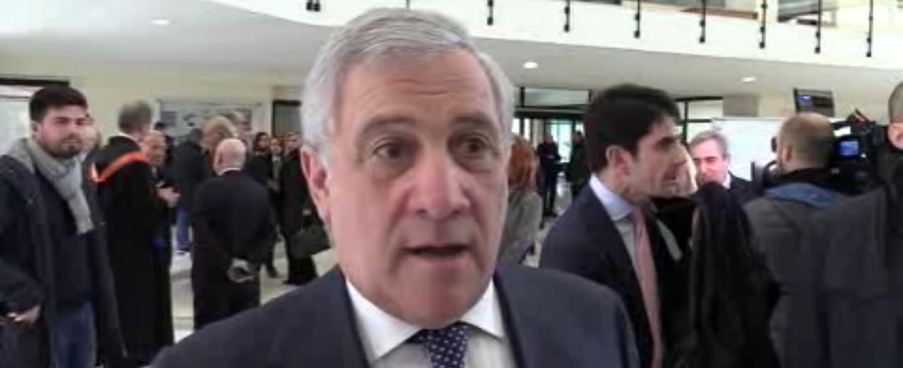 Copertina di Diciotti, Tajani: “Voto online è una pagliacciata. Un sondaggio taroccato che lascia il tempo che trova”