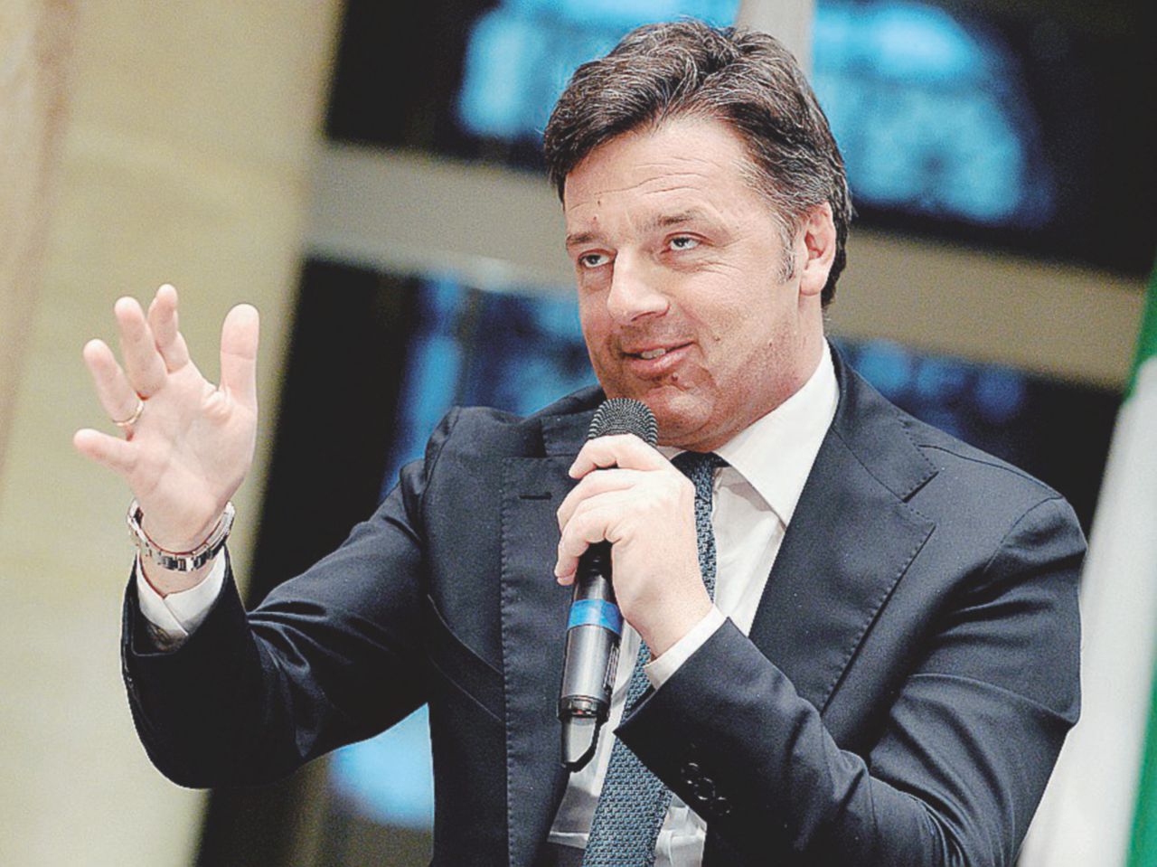 Copertina di Tiziano Renzi ai domiciliari, Matteo restituisca il tfr da 40mila euro della “Eventi 6”