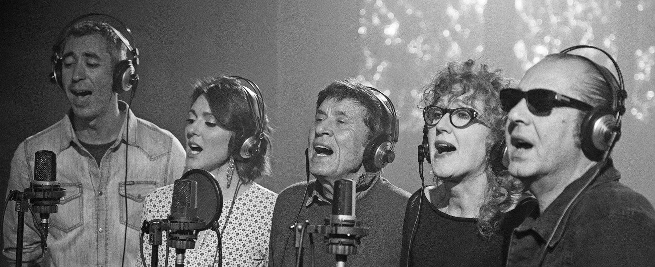 Copertina di La canzone per Genova scritta da Paolo Kessisoglu e incisa con 25 big della musica italiana: da Malika Ayane a Gino Paoli