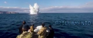 Copertina di Così si fa esplodere una mina della Seconda guerra mondiale: le spettacolari immagini dei palombari della nostra Marina